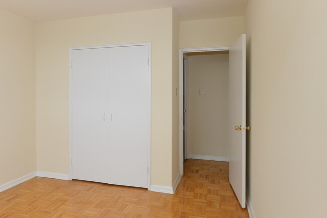 Building Photo - 2 Treewood Street