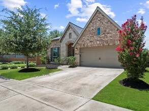 Building Photo - 2503 Elmwood Trl