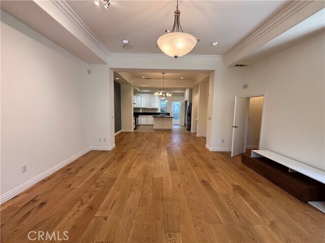 Foto del edificio - 441 N Los Robles Ave