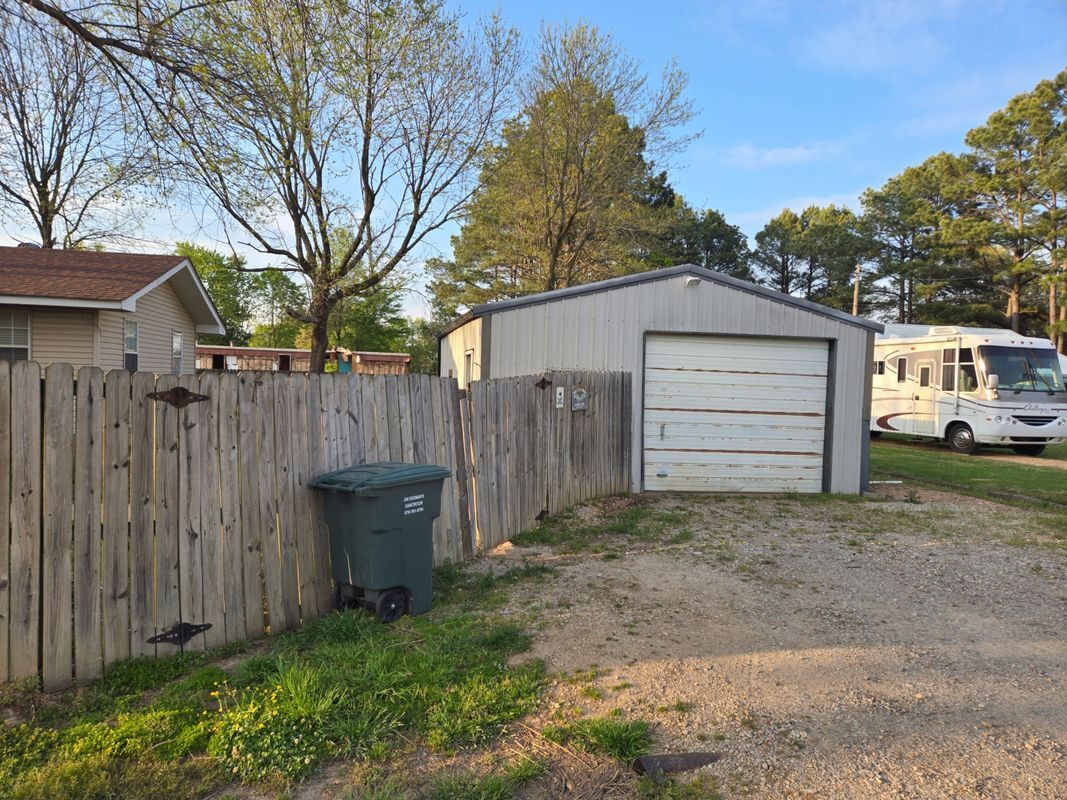 Foto del edificio - 706 N Holman St