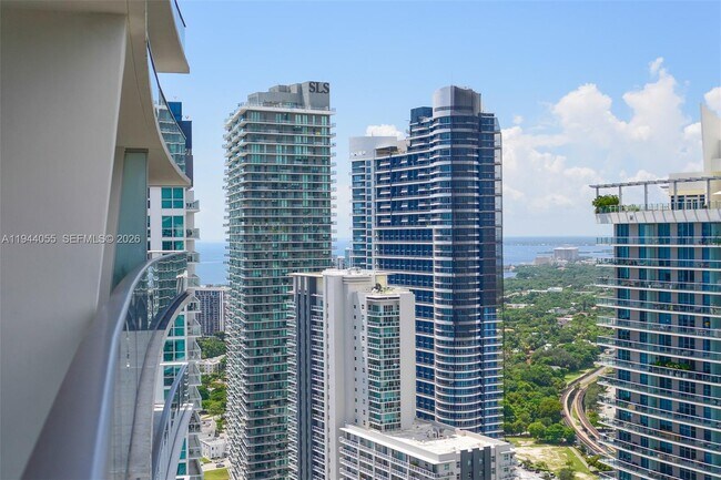 Foto del edificio - 1010 Brickell Ave