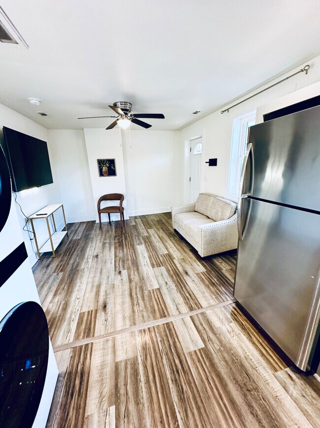 Building Photo - 5 Norwood St