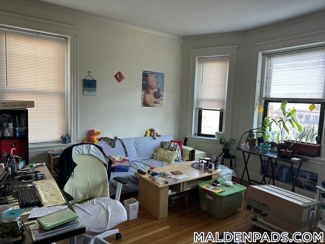 Building Photo - 17-19 Washington St.