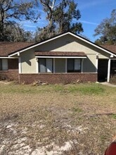 Building Photo - 808 Meadowbrook Dr