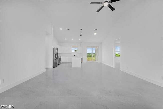 Foto del edificio - 3812 NW 38th St