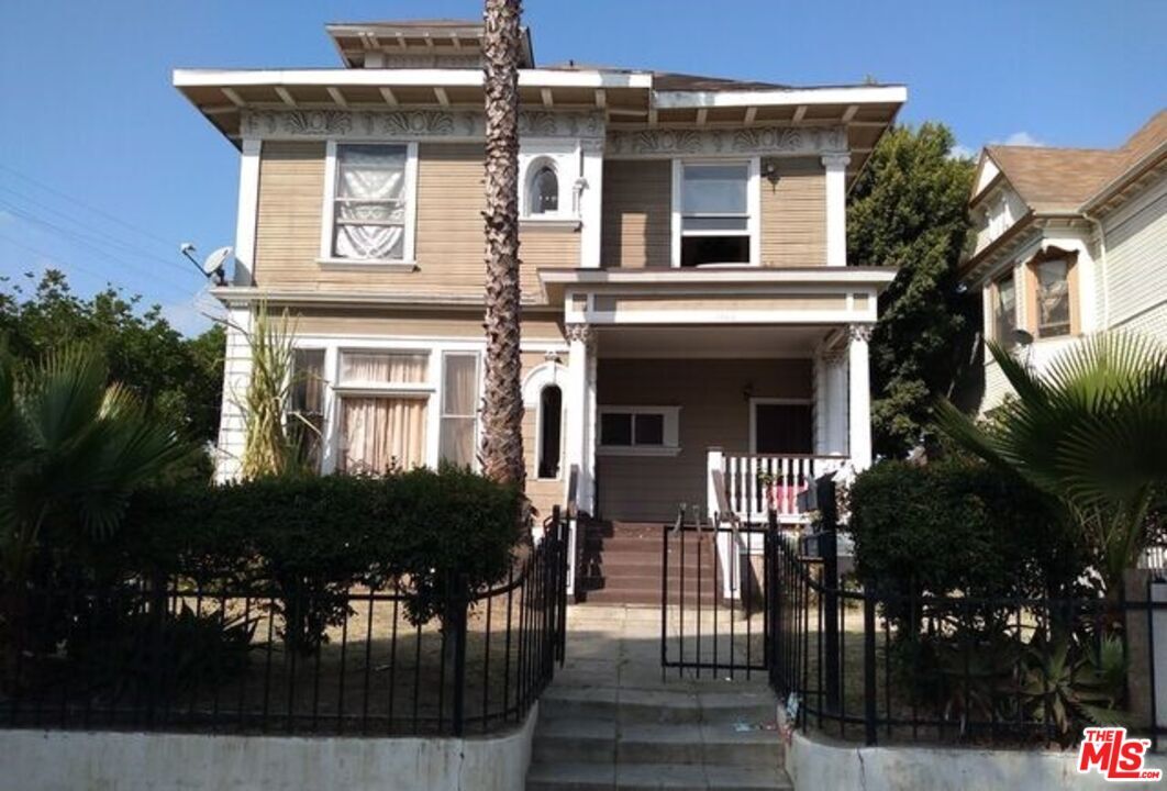 Foto principal - 1053 S Bonnie Brae St