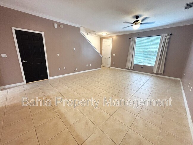 Foto del edificio - 14120 Oakham St