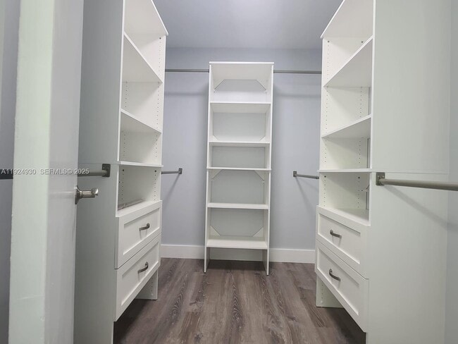 Foto del edificio - 8895 Fontainebleau Blvd