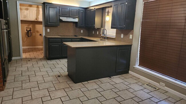 Foto del edificio - Beautiful 3 Bedroom 2 Bath in Edmond!  Gre...