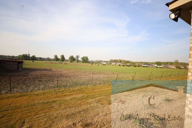 Foto del edificio - Luxury, new construction 3 bed, 2 bath home includes washer and dryer - Brookland!!