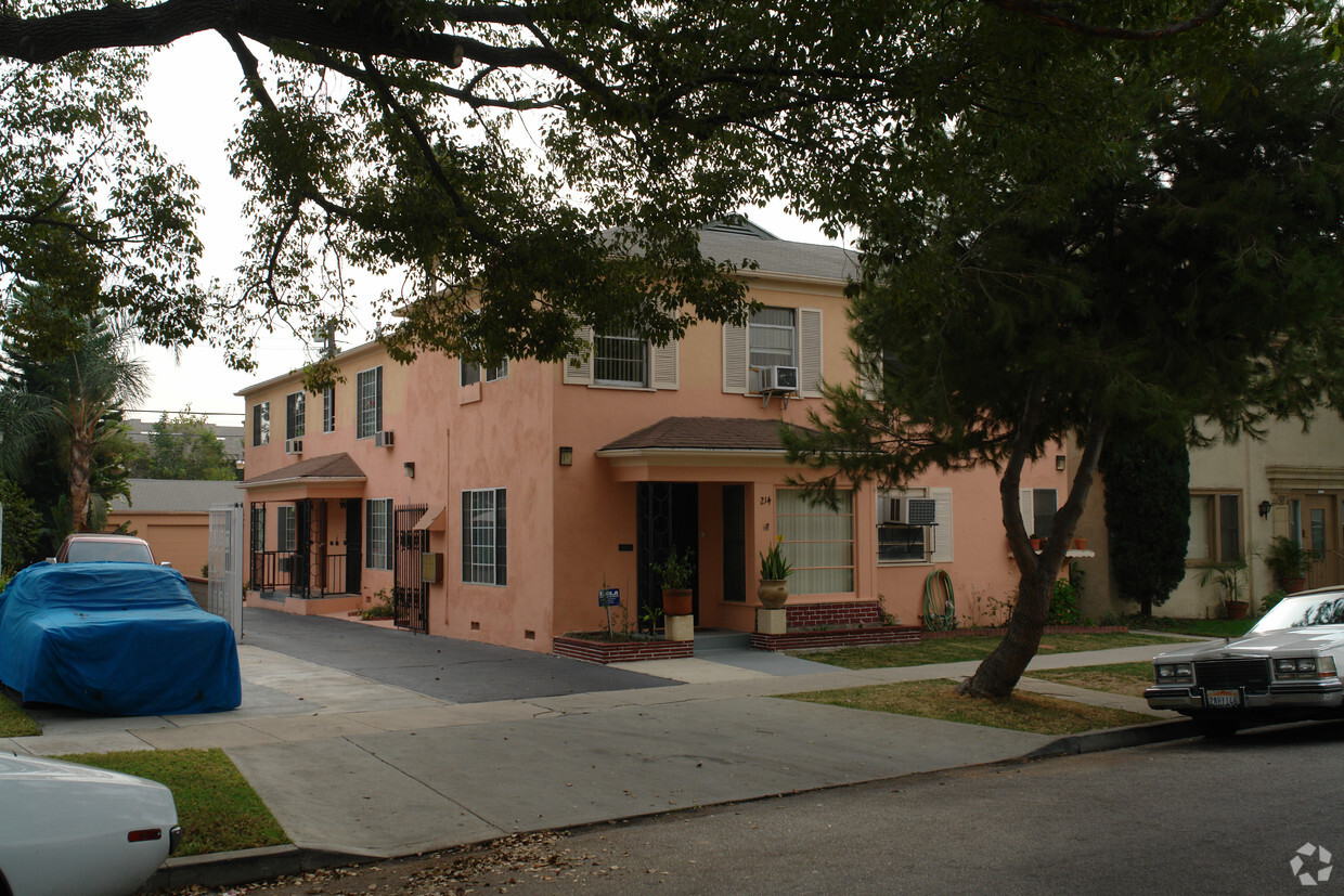 Building Photo - 214 E Lomita Ave