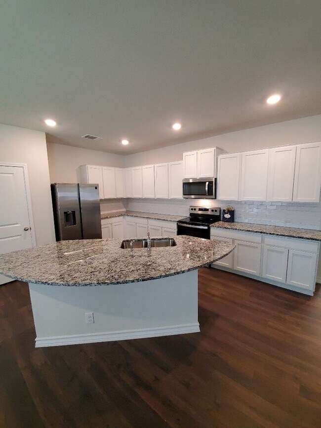 Foto del edificio - Newly Built Home in the Red River Ranch Ne...