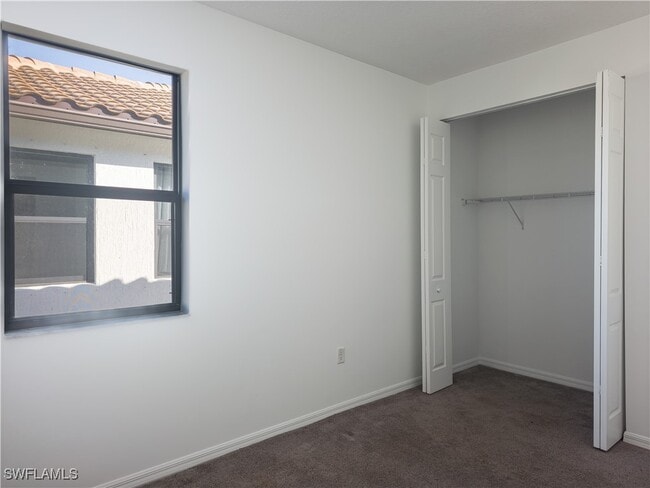 Building Photo - 8923 Madrid Cir