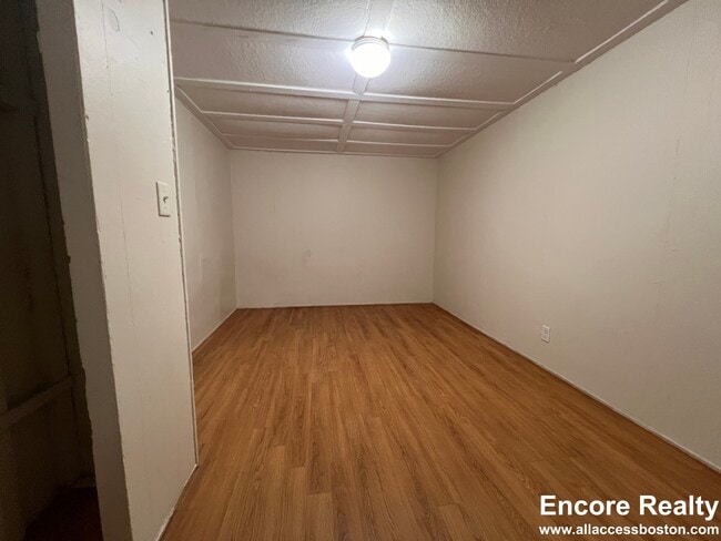 Building Photo - 1185 Boylston St