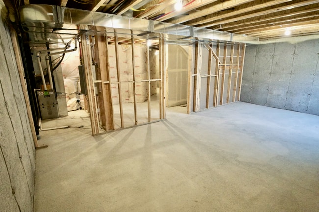 Building Photo - 16082 S Truss Dr