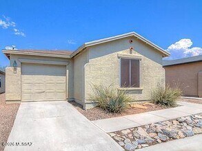 Building Photo - 3248 W Treece Pl