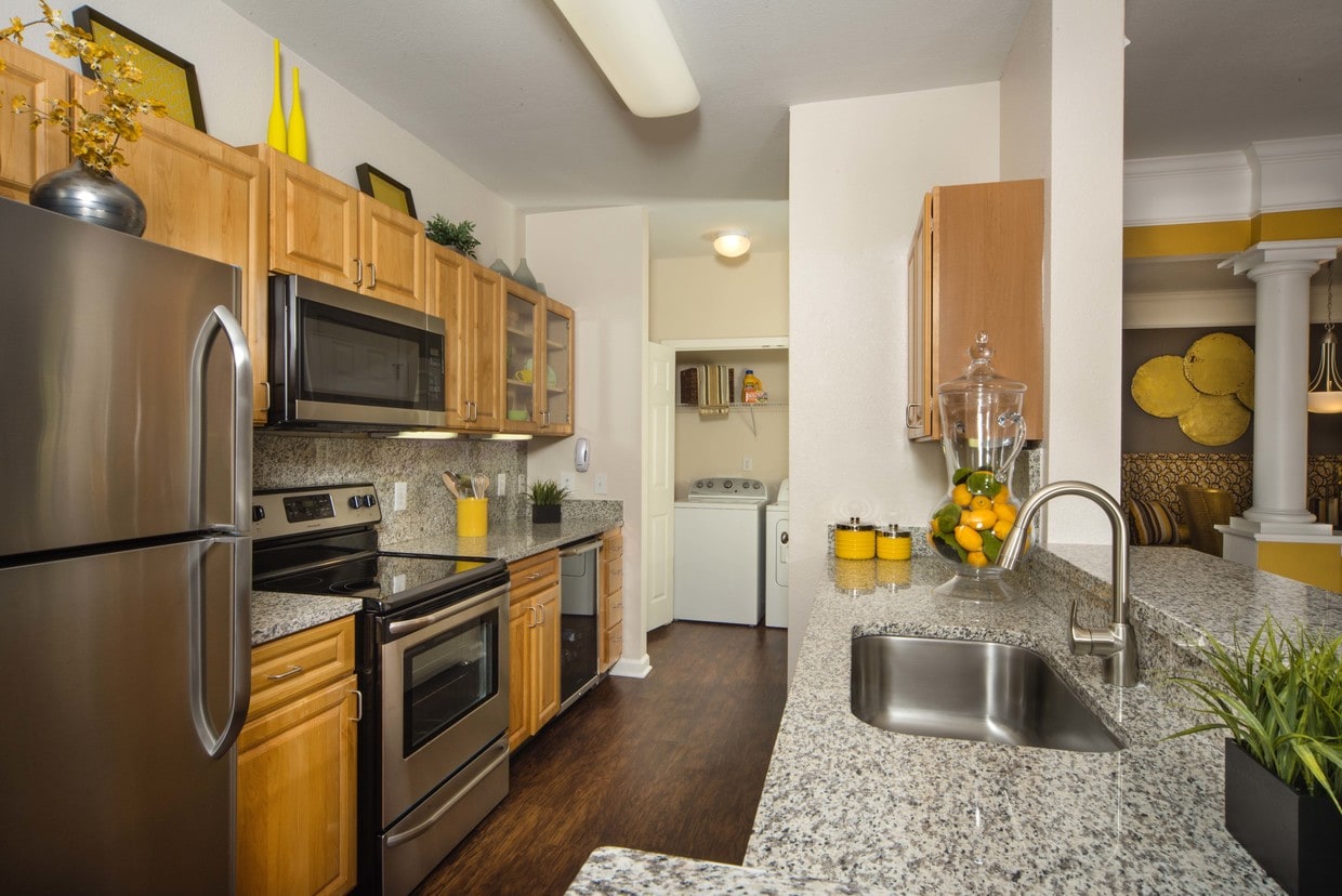 Carmel Center Apartments Rentals Carmel, IN