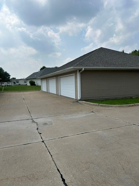 Building Photo - 2953 Heinz Rd