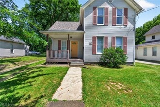 Building Photo - 505 Brown St