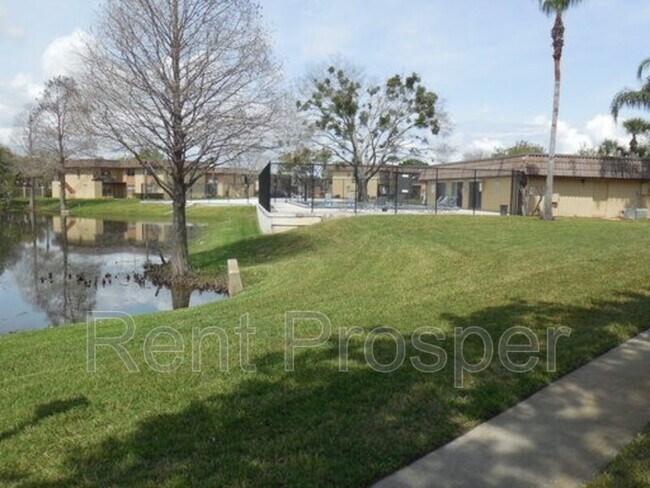 Foto del edificio - 57 Windtree Ln