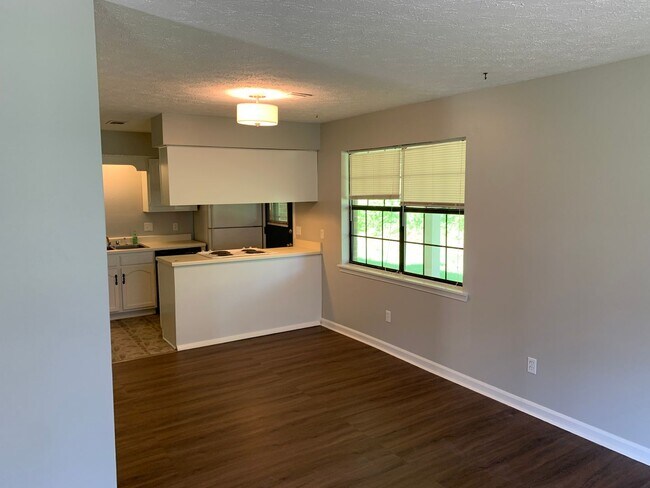 Foto del edificio - BCM Investments - 1101 N 1st St