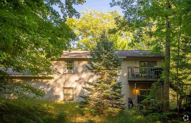 Building Photo - 4263 Eagle Crest Dr