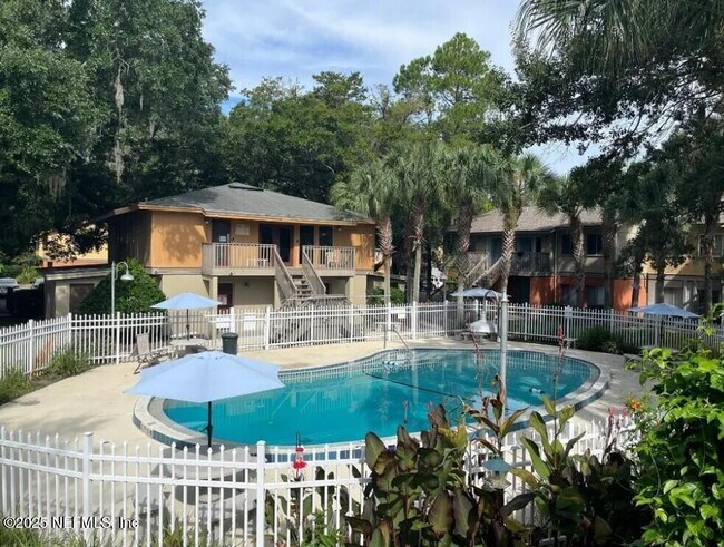 Foto del edificio - 1800 Park Ave