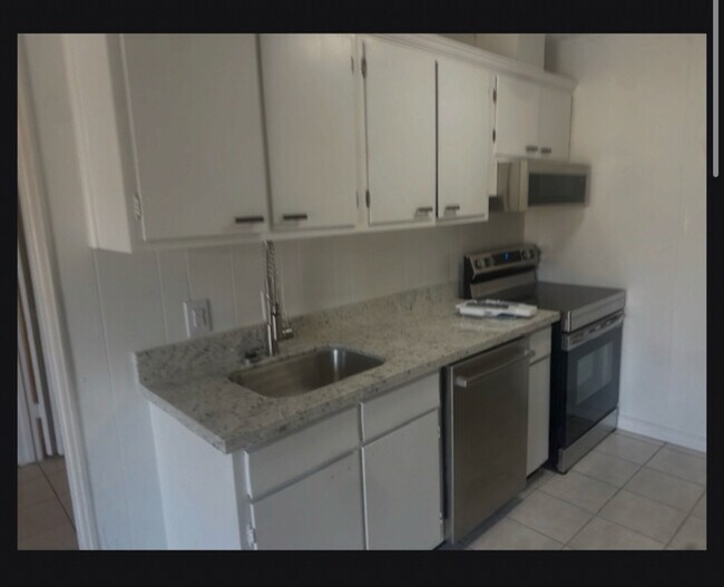 Foto del edificio - 6760 Prutzman Rd