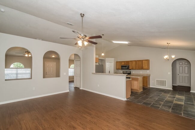 Foto del edificio - 12202 Glenn Hollow Dr