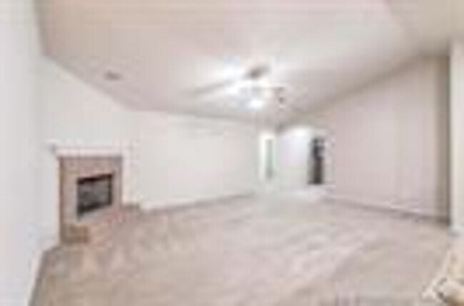 Foto del edificio - Well maintained home in a great location within Prestin lakes.