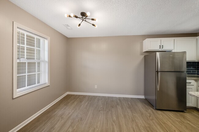 Foto del edificio - Spring Lake Apartments