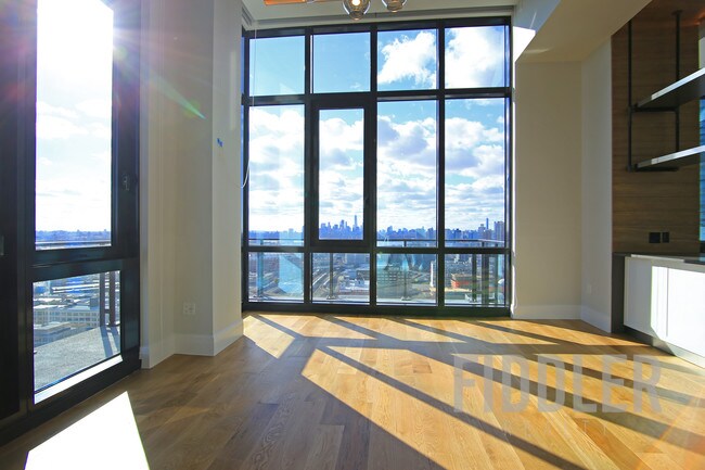 Foto del edificio - 44-41 Purves St
