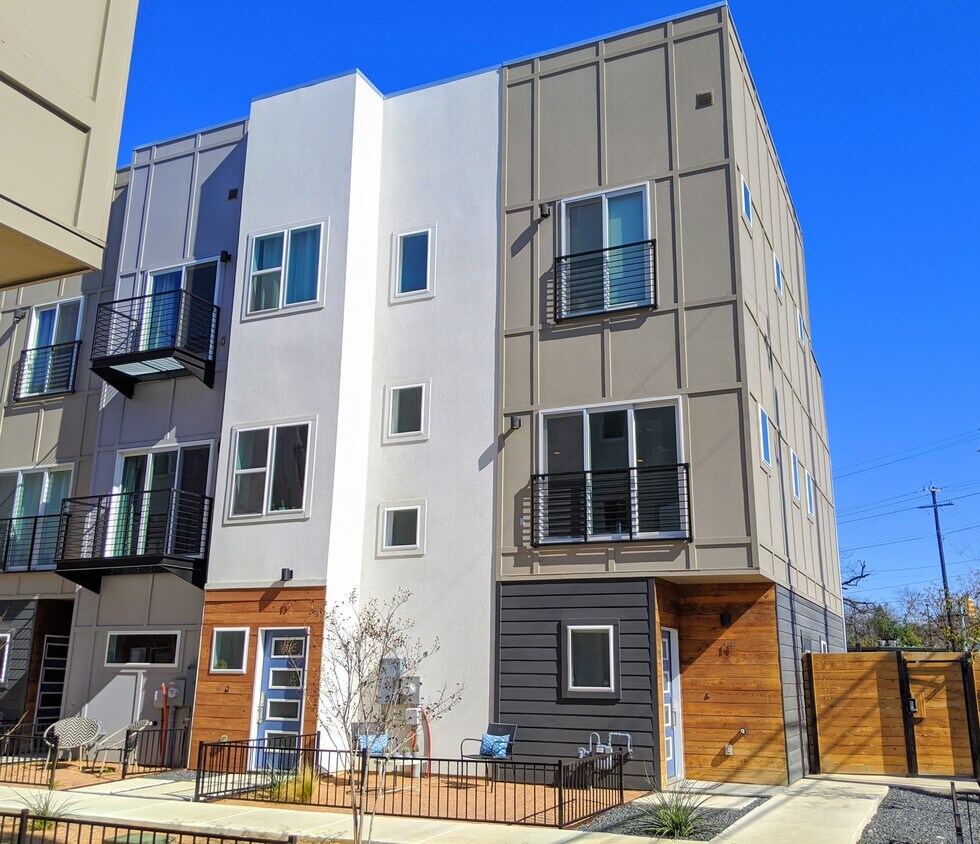 811 E Elmira St, San Antonio, TX 78212 Townhome Rentals in San