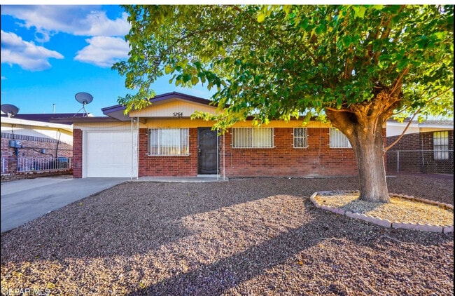 Building Photo - 5764 Sweetwater Dr