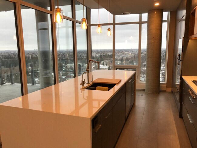 Photo du bâtiment - 14101 W Block Dr NW