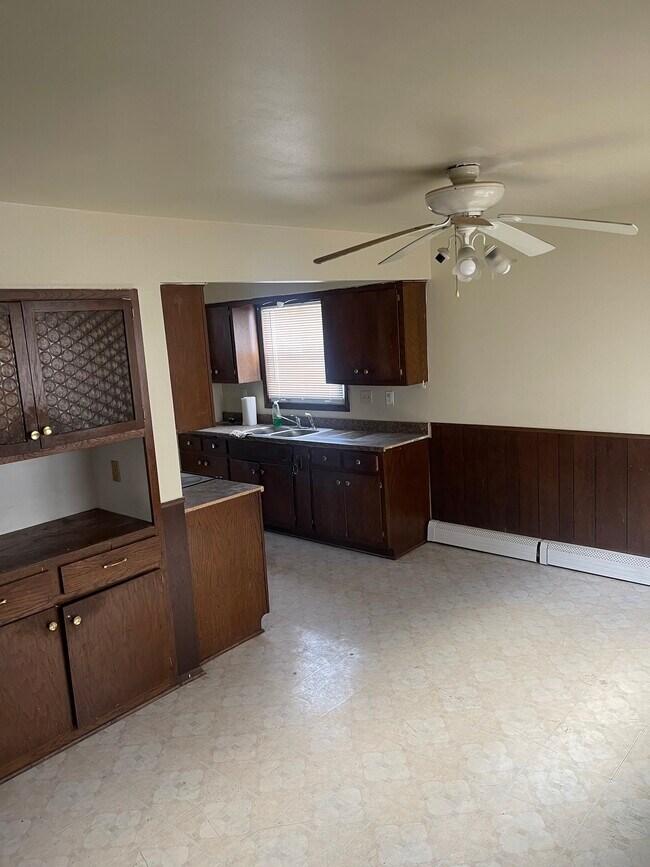Foto del edificio - 8909 W Mill Rd
