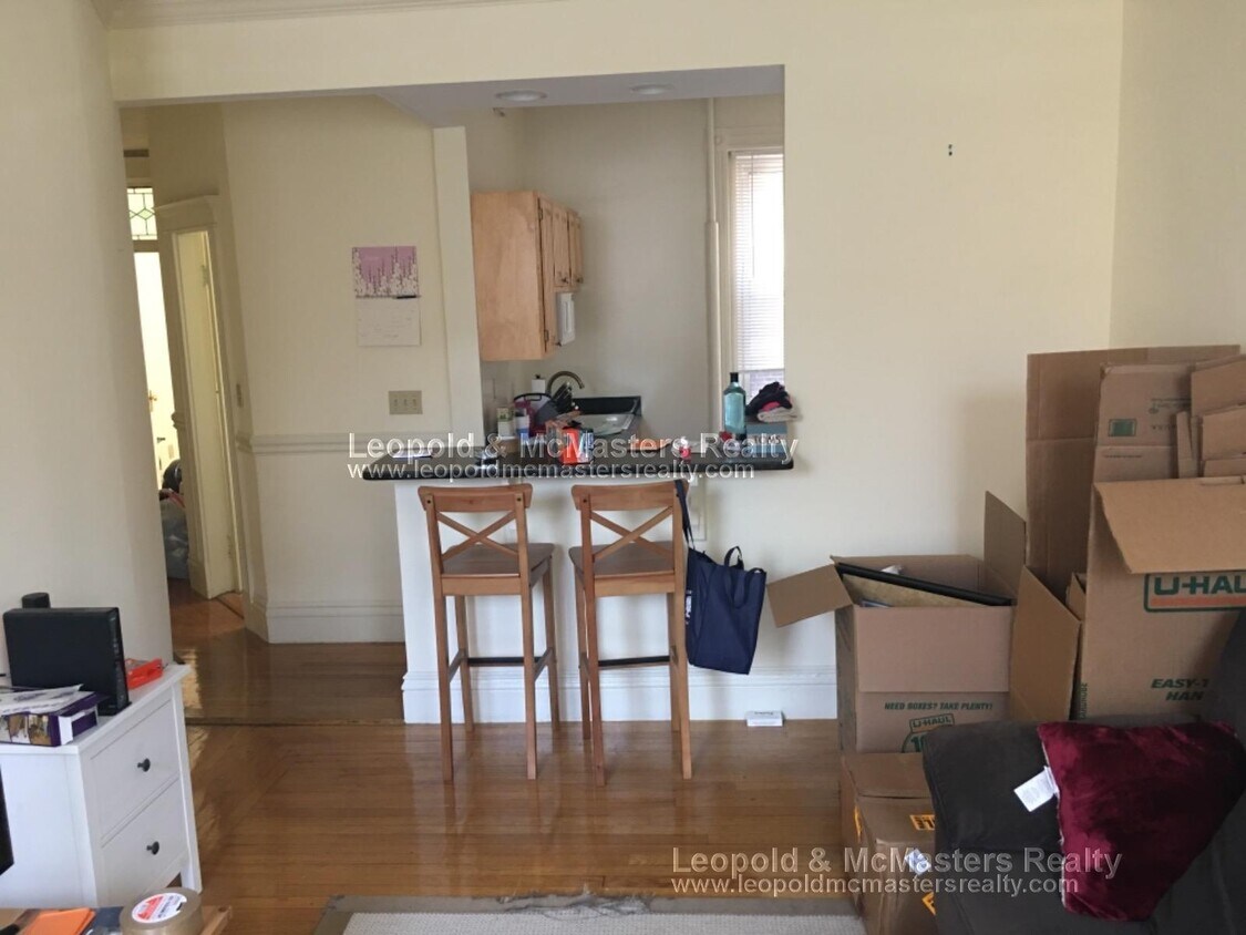 15 Queensberry St, Boston, MA 02215 Apartments in Boston, MA