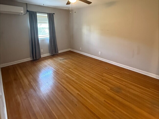 Foto del edificio - 2623 Vail Ave
