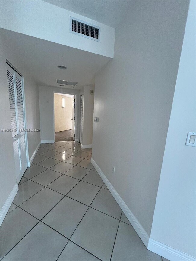 Foto del edificio - 7275 SW 90th Way