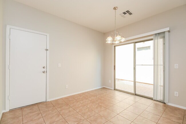 Foto del edificio - 3884 E Santa Fe Ln