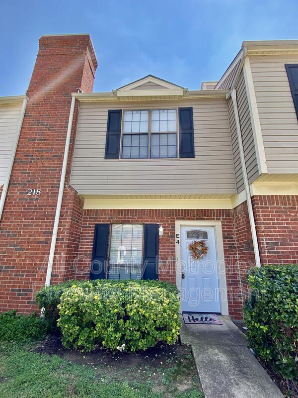 Primary Photo - 218 Samuel Blvd