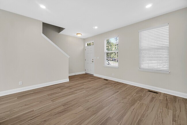 Foto del edificio - 803 W Courtland St