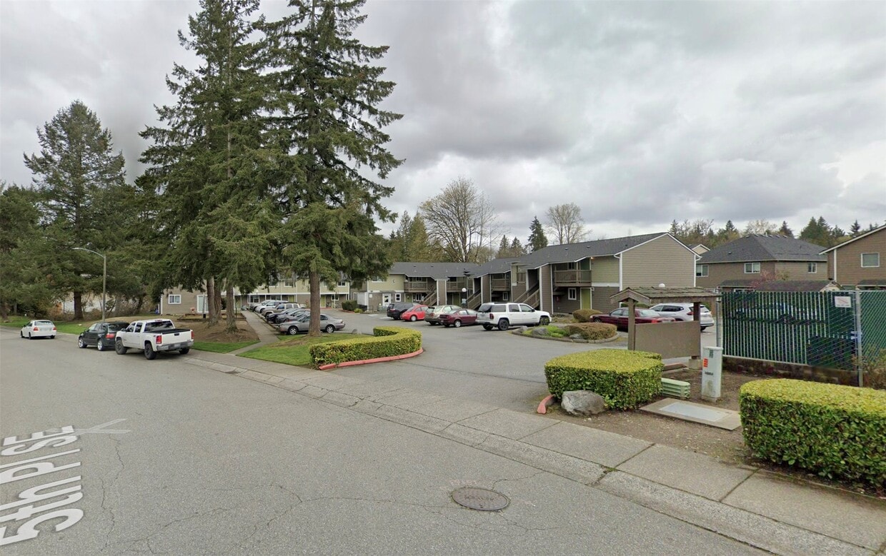 Building Photo - 10018 5th Pl SE