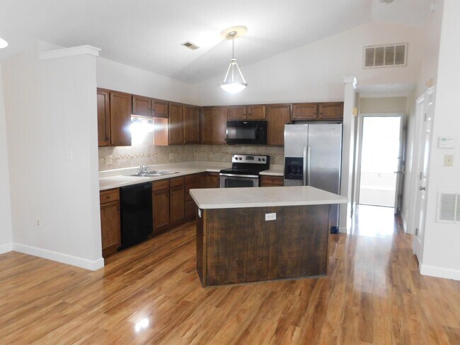 Foto del edificio - 4902 Longford Dr