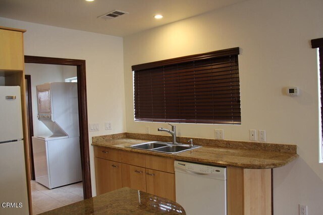 Foto del edificio - 1724 E Chevy Chase Dr