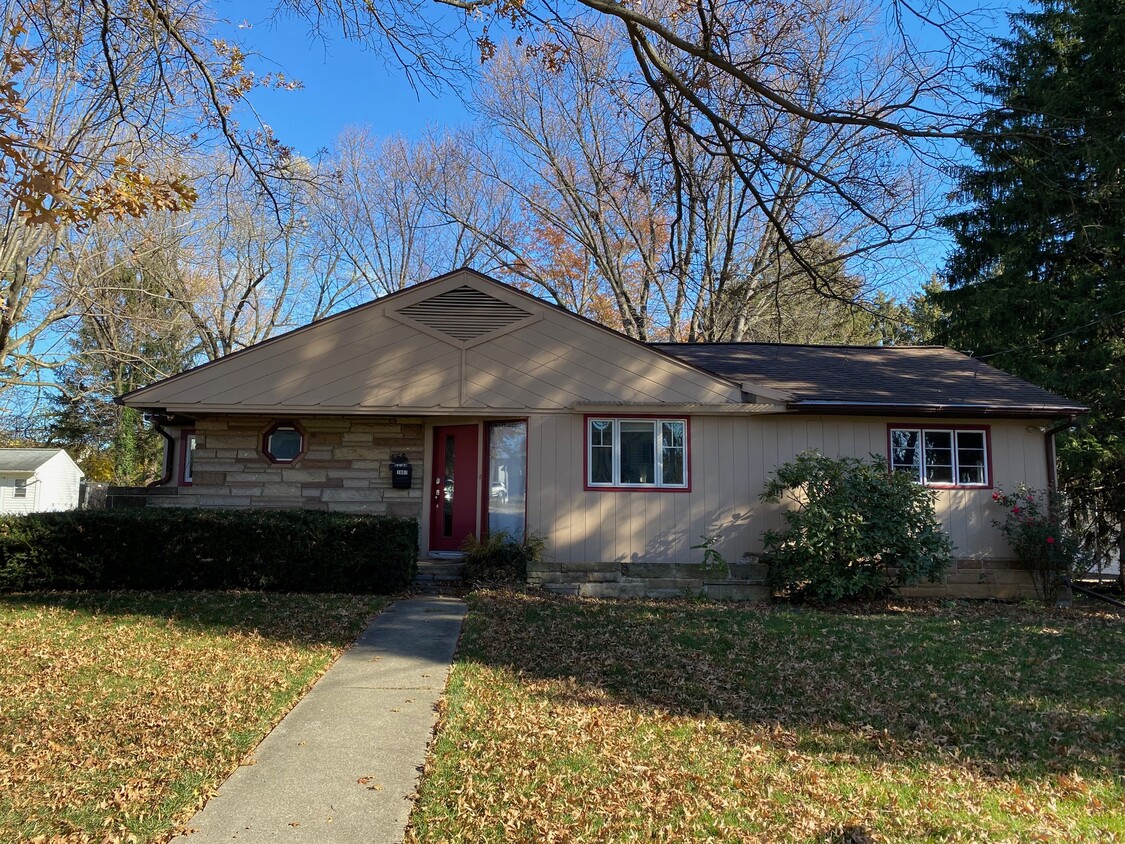 Primary Photo - 1601 Anna St