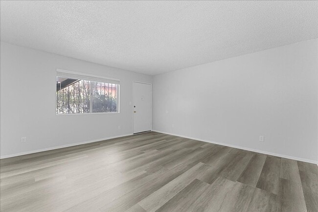 Building Photo - 2919 Baldwin St