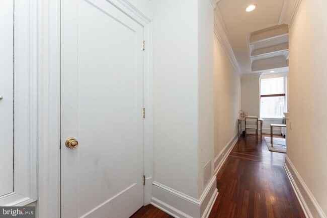 Building Photo - 237-47 S 18th St