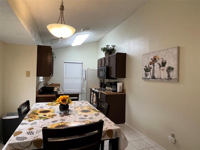 Foto del edificio - 1010 Minturn Ln