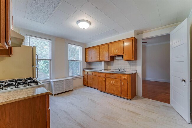 Building Photo - 142 Allwood Rd